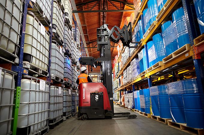 Logística e estoque de produtos químicos — Orion DPQ